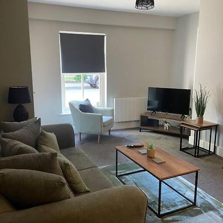 Poplar House-2Bedroom House In Town Centre With Free Parking By Shortstays4U Кингс Лин Екстериор снимка